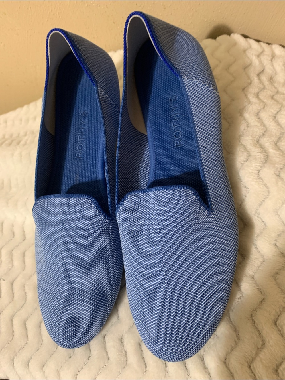 Rothy’s size 9.5 Light Blue Almond Loafers Knit Slip-On Blue Trim